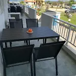 Seaview Aparthotel 4*