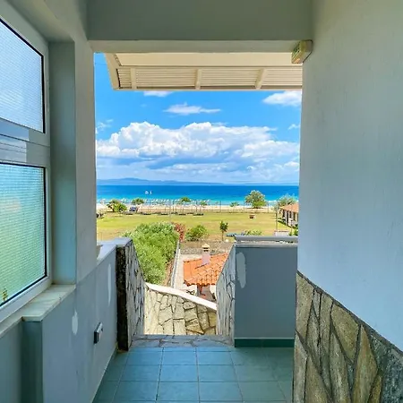Seaview מלון דירות 4*