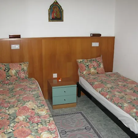 מלון דירות Seaview 4*