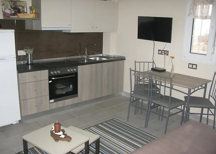 Seaview Apartahotel 4*